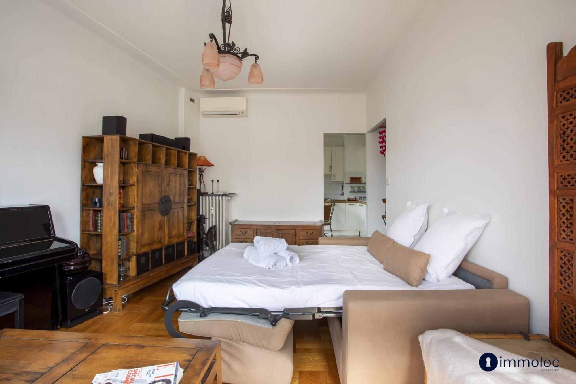 Air-conditioned In The Imperial Park Apartment *